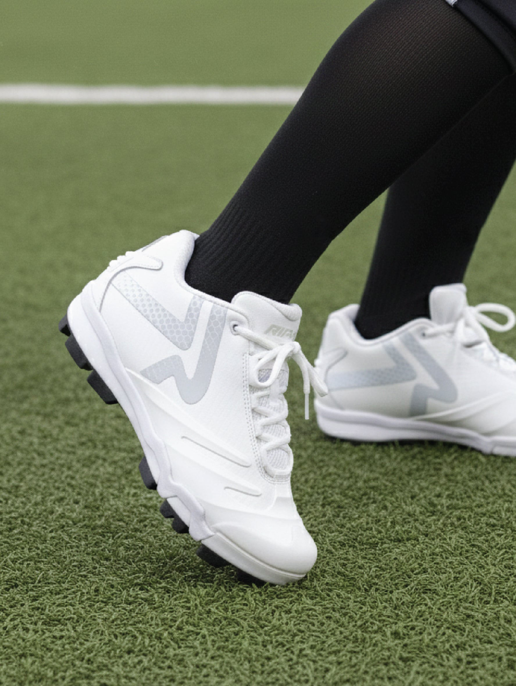 Turf Softball Shoes - Women's Ringor Pro 2 by Run2Day